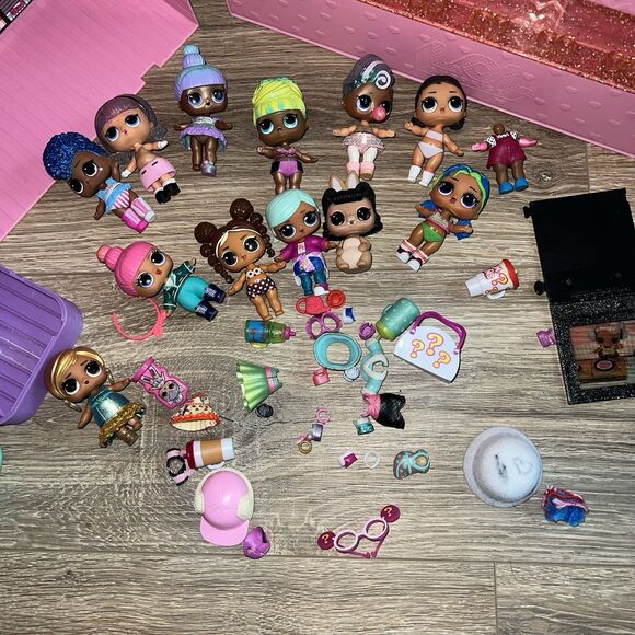 LOL Surprise Pop Up Store Carry Case 3 in 1 Display Doll Stand Mall With Dolls - Picture 3 of 7